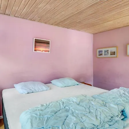 בית נופש 4 Bedroom Gorgeous In