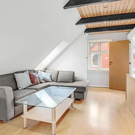 4 Bedroom Gorgeous In בית נופש